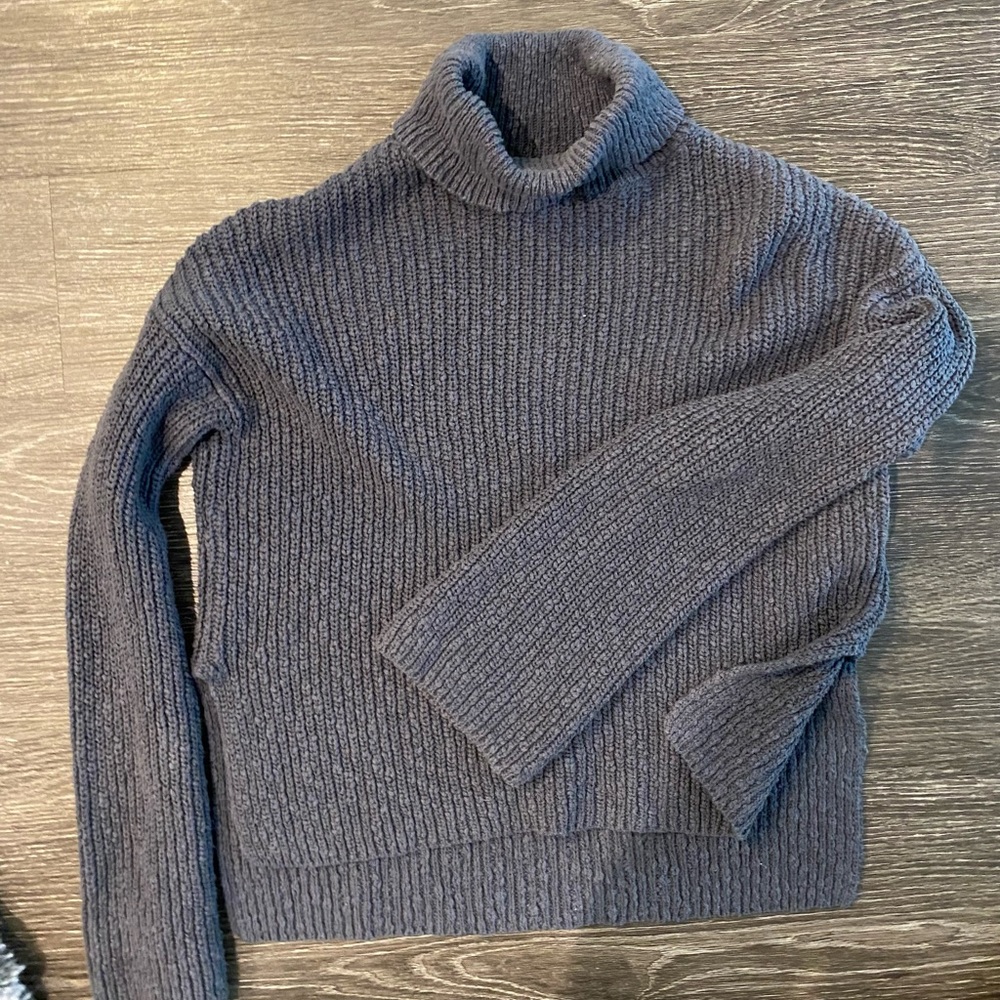 Kendall & Kylie (Pac Sun) ribbed turtleneck sweater